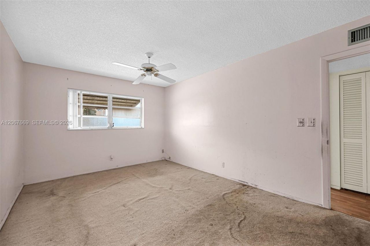 5300 Washington St, Unit R110, Hollywood, FL 33021 Photo