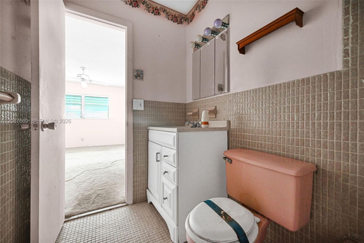 5300 Washington St, Unit R110, Hollywood, FL 33021 Photo