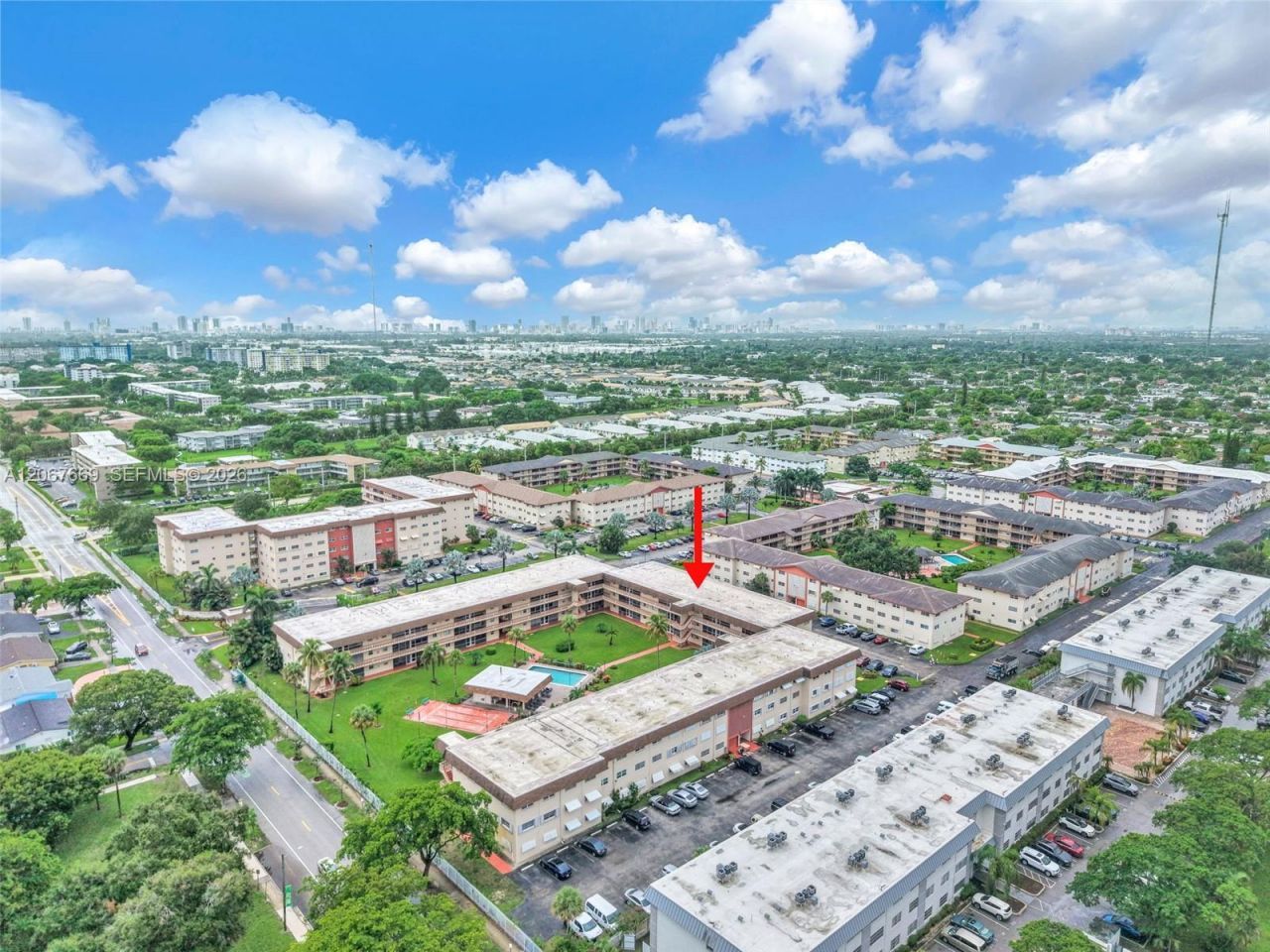 5300 Washington St, Unit R110, Hollywood, FL 33021 Photo