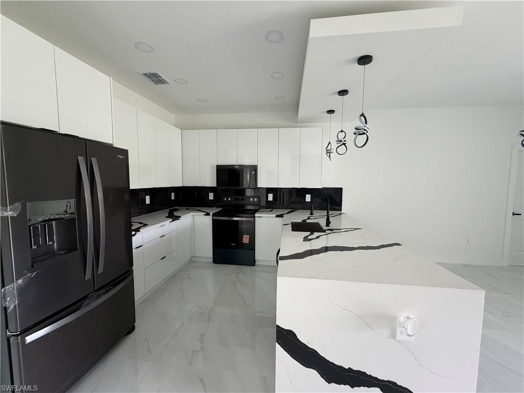 6042 Langdon Ave, Fort Myers, FL 33905 Photo