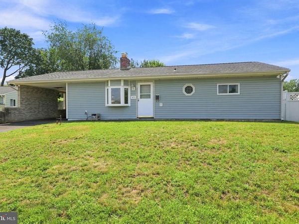 45 LAVENDER LANE , LEVITTOWN, PA 19054
