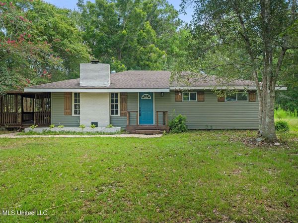 3617 Druey Avenue, Moss Point, MS 39562