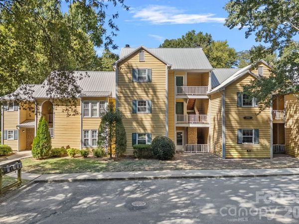 3302 Selwyn Farms Lane , Unit 9, Charlotte, NC 28209