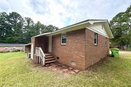 440 Woodcrest Drive photo 4