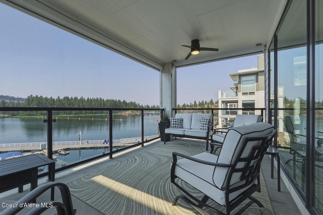 447 W Waterside Dr, Unit APT 301, Post Falls, ID 83854 Main Photo