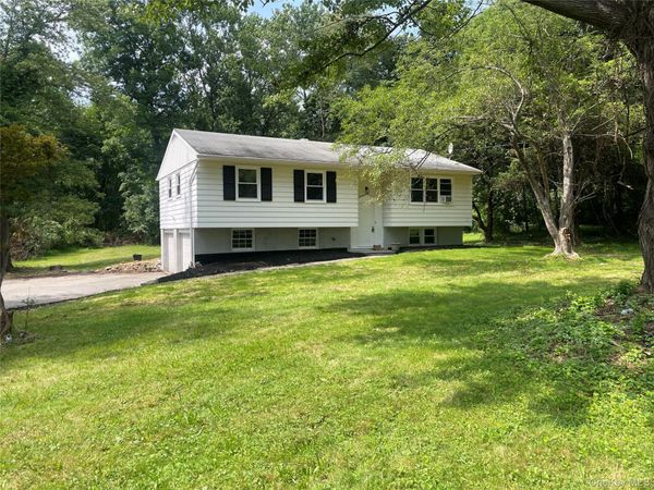 15 Vandewater Drive , Wappingers Falls, NY 12590