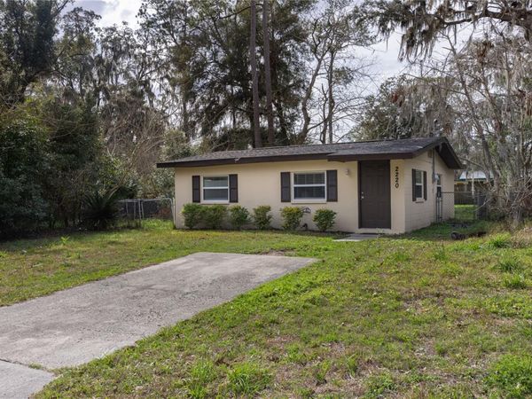 2220 SE 46TH TERRACE, GAINESVILLE, FL 32641