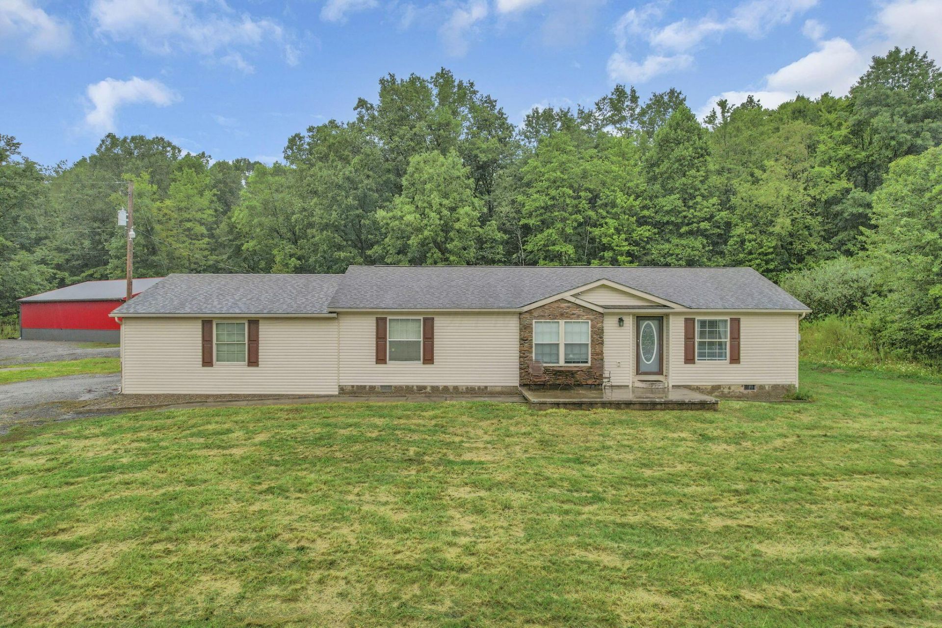 14090 Glenwood Road, Cumberland, OH 43732 Main Photo