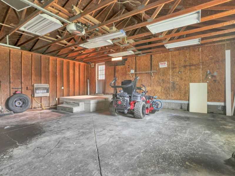 14090 Glenwood Road, Cumberland, OH 43732 Photo 34