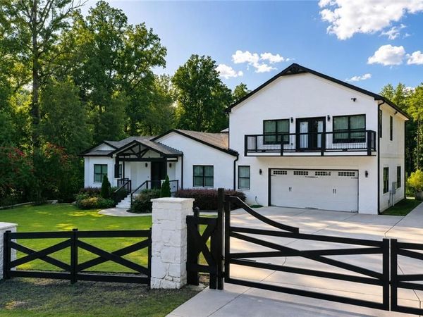543 Duck Road , Braselton, GA 30517
