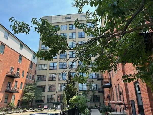 6533 E Jefferson Avenue Avenue, Unit 502, Detroit, MI 48207
