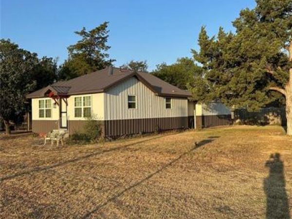 301 S Dunn Street, Roosevelt, OK 73564