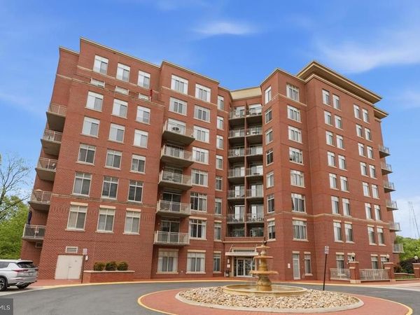 4480 MARKET COMMONS DRIVE, Unit 205, FAIRFAX, VA 22033