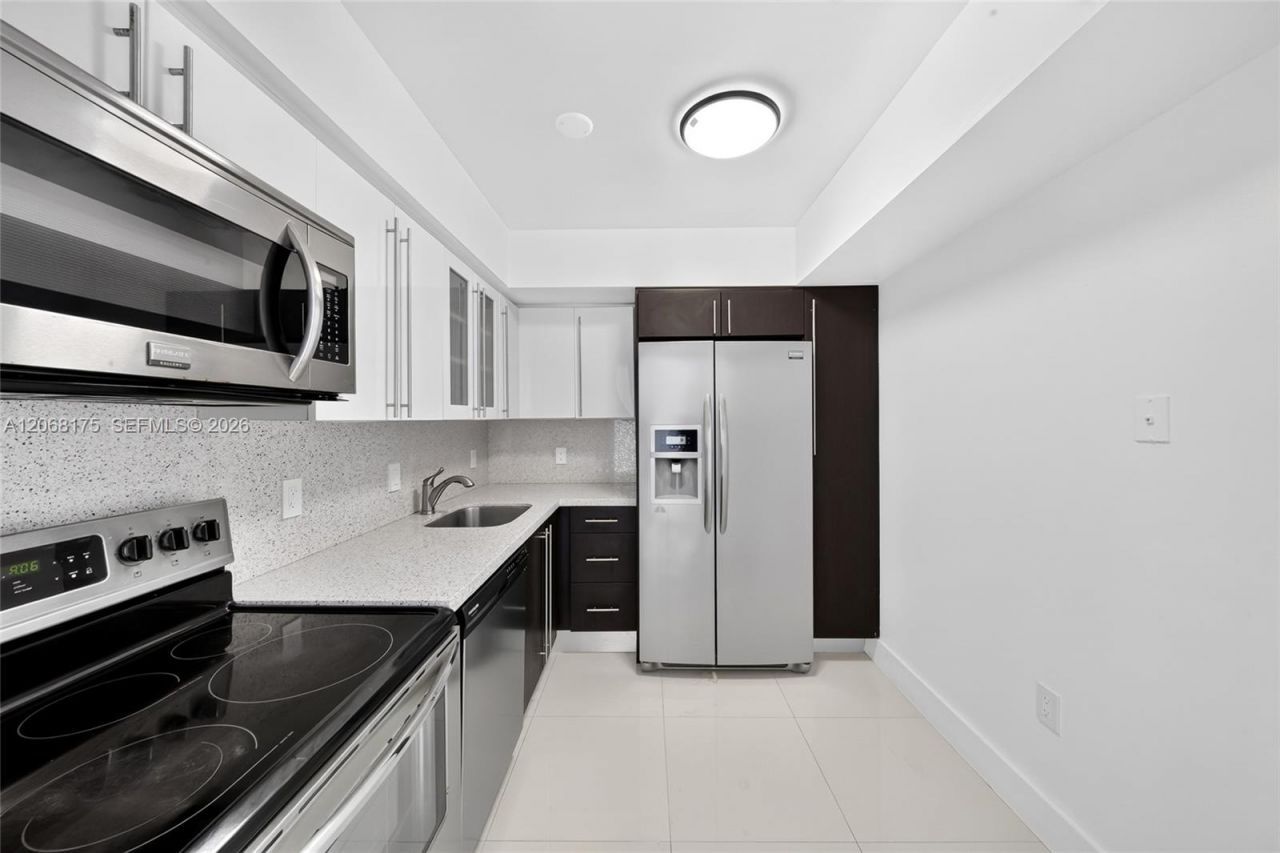 20505 E Country Club Dr, Unit 2132, Aventura, FL 33180 Photo