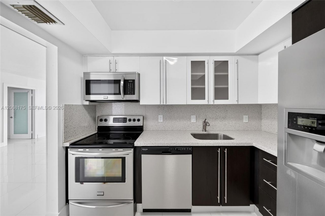 20505 E Country Club Dr, Unit 2132, Aventura, FL 33180 Photo