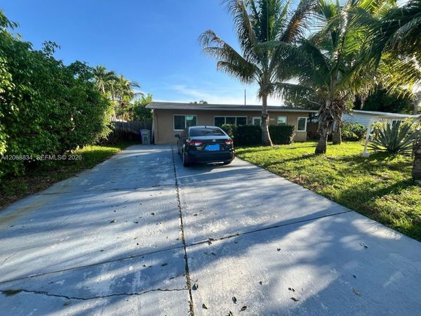 1101 NE 23rd Pl , Pompano Beach, FL 33064