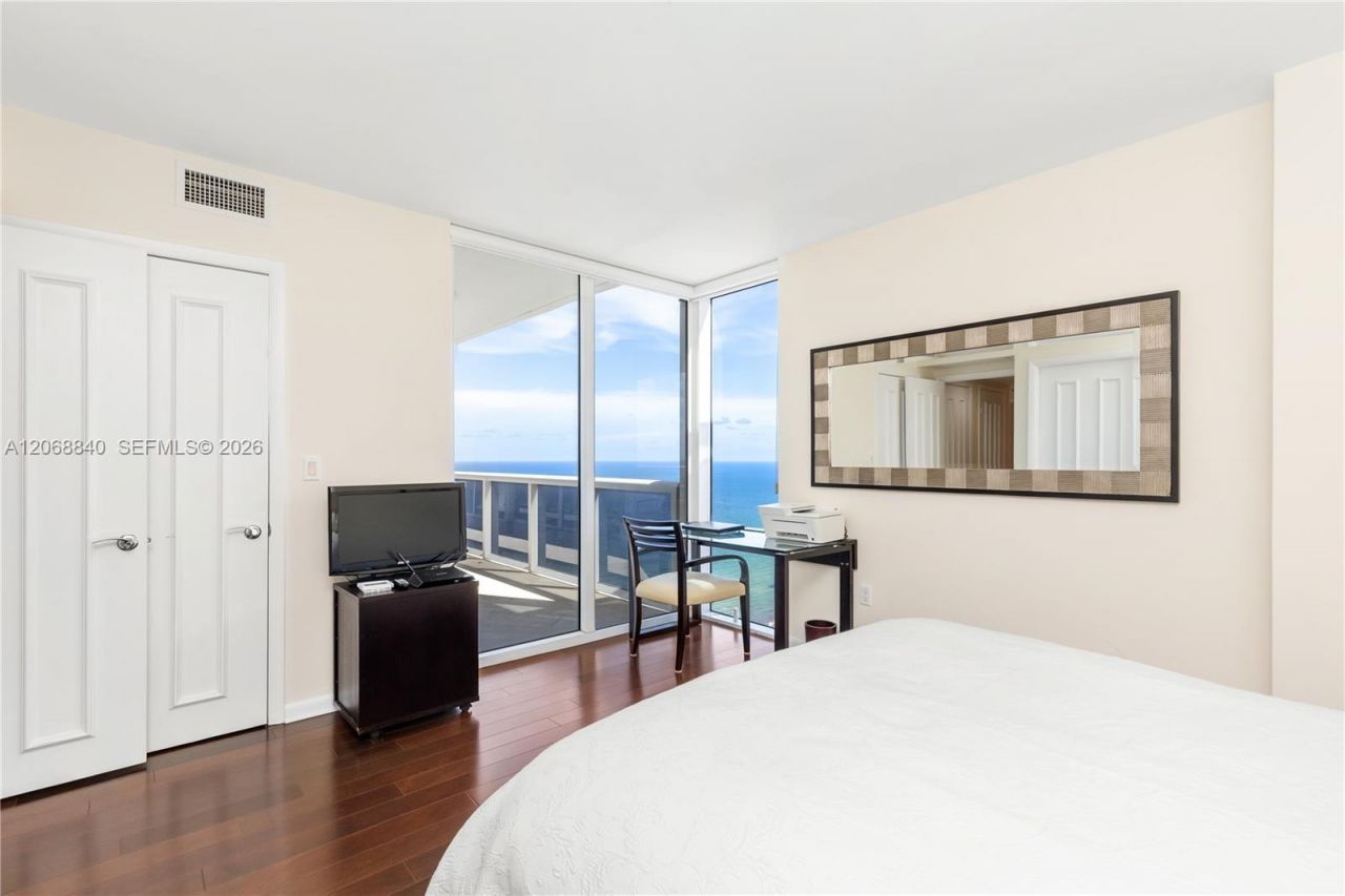 1850 S Ocean Dr , Unit 4404, Hallandale Beach, FL 33009 Photo