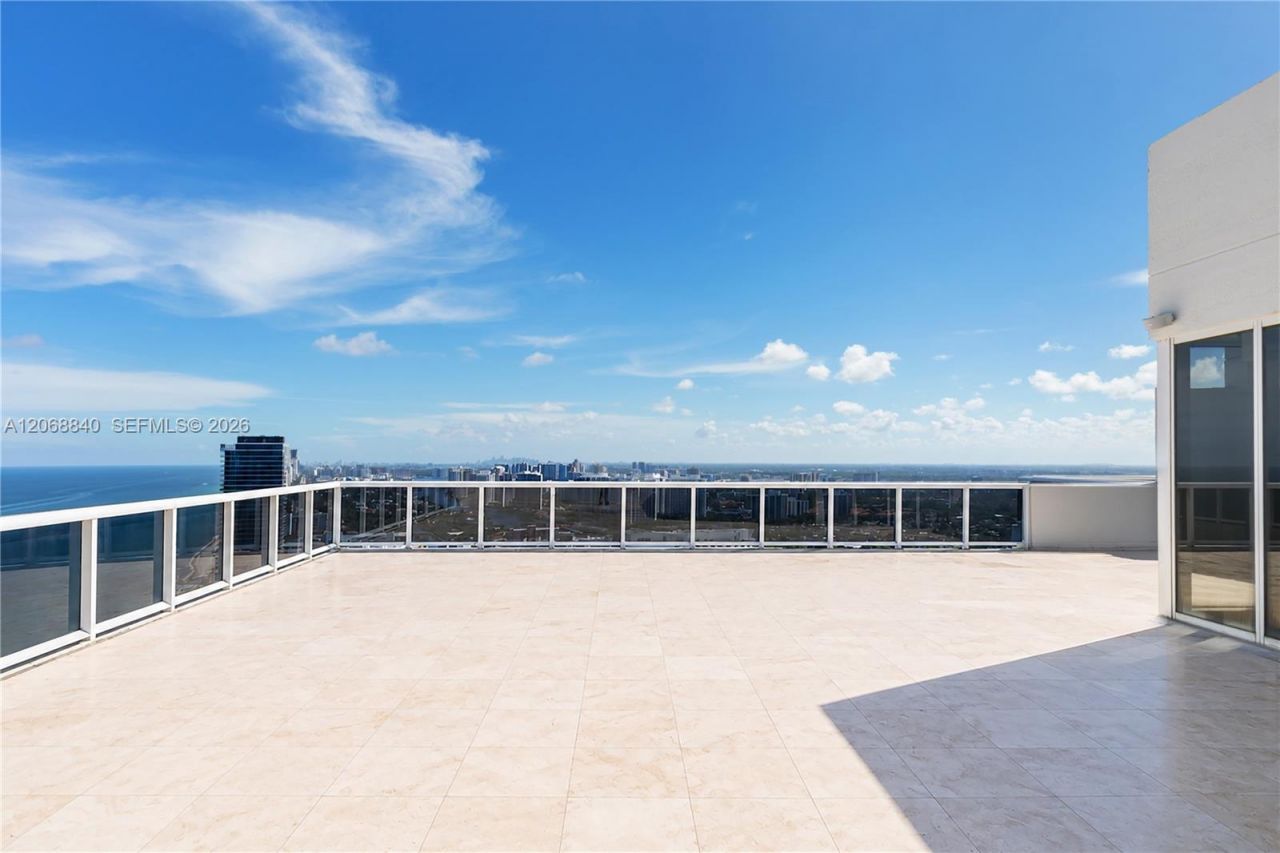 1850 S Ocean Dr , Unit 4404, Hallandale Beach, FL 33009 Photo