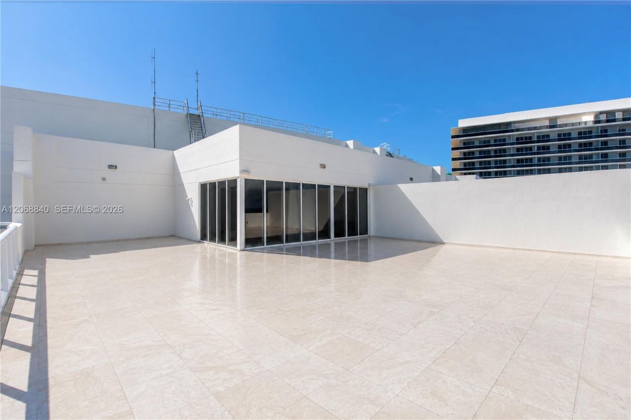 1850 S Ocean Dr , Unit 4404, Hallandale Beach, FL 33009 Photo