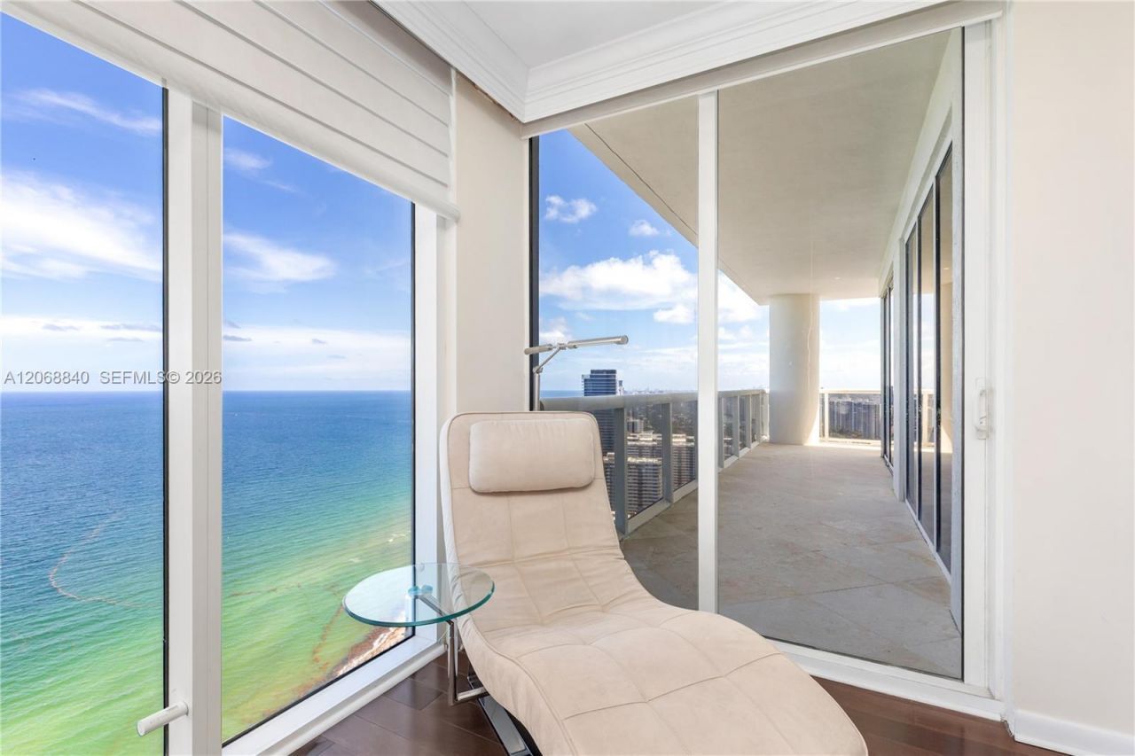 1850 S Ocean Dr , Unit 4404, Hallandale Beach, FL 33009 Photo