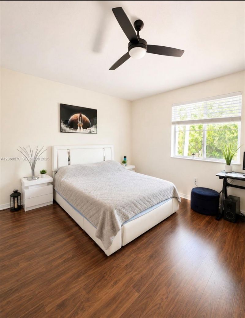 1135 Cherrypalm Ln , Hollywood, FL 33019 Photo