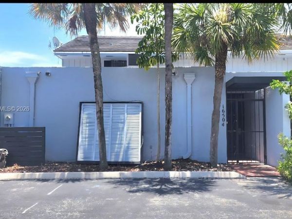 16504 Bridge End Rd , Unit 16504, Miami Lakes, FL 33014