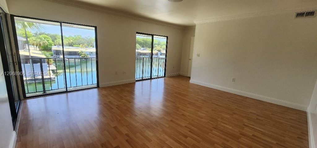 16504 Bridge End Rd , Unit 16504, Miami Lakes, FL 33014 Photo