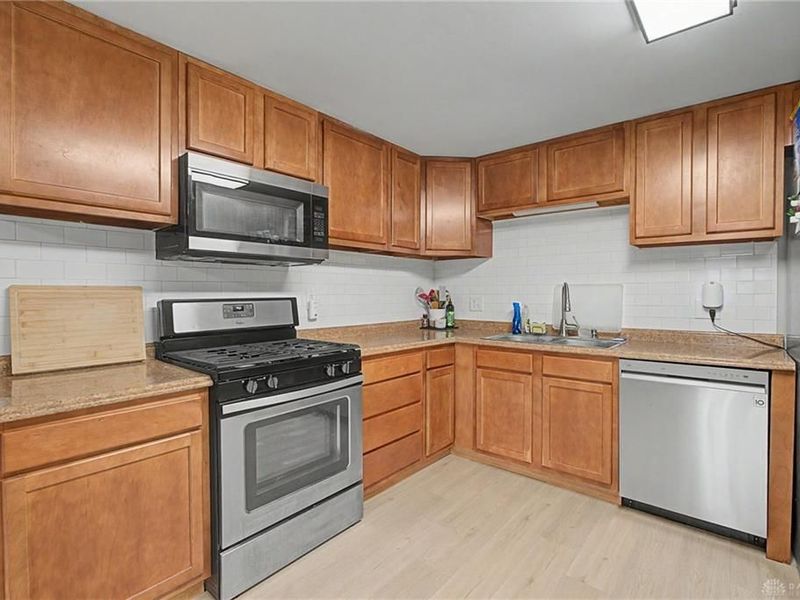 6798 Arnold Avenue, Enon Vlg, OH 45323 Photo 11