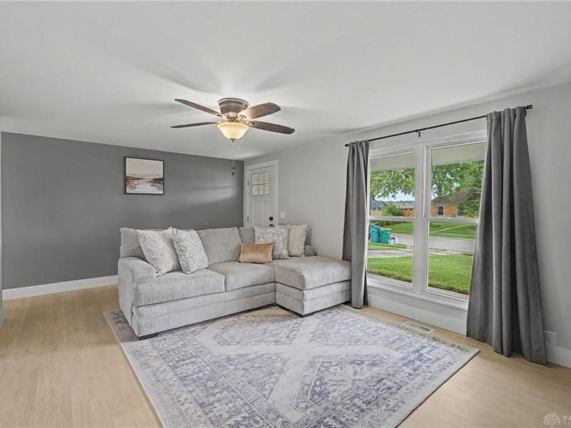 6798 Arnold Avenue, Enon Vlg, OH 45323 Photo 8
