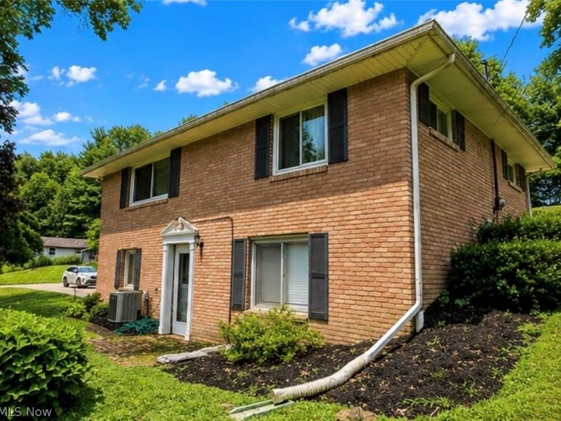 1739 Evergreen Park Drive, Coshocton, OH 43812 Photo 3