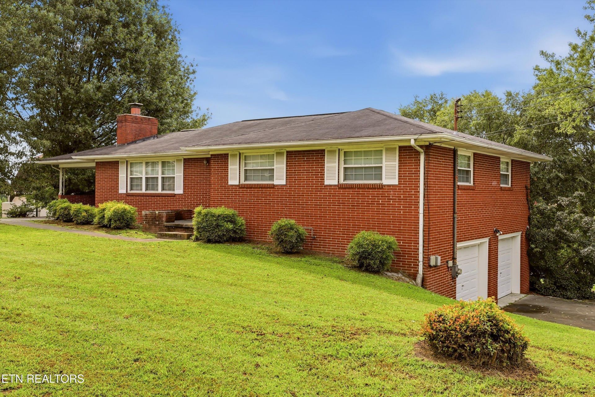 4214 Shangri-la Drive, Knoxville, TN 37914 Main Photo