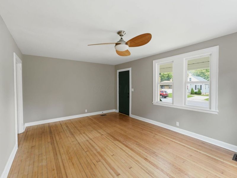367 W Kanawha Avenue, Columbus, OH 43214 Photo 4