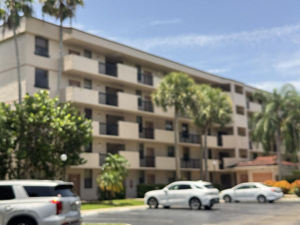 2766 S CARAMBOLA Circle S, Unit 406, Coconut Creek, FL 33066