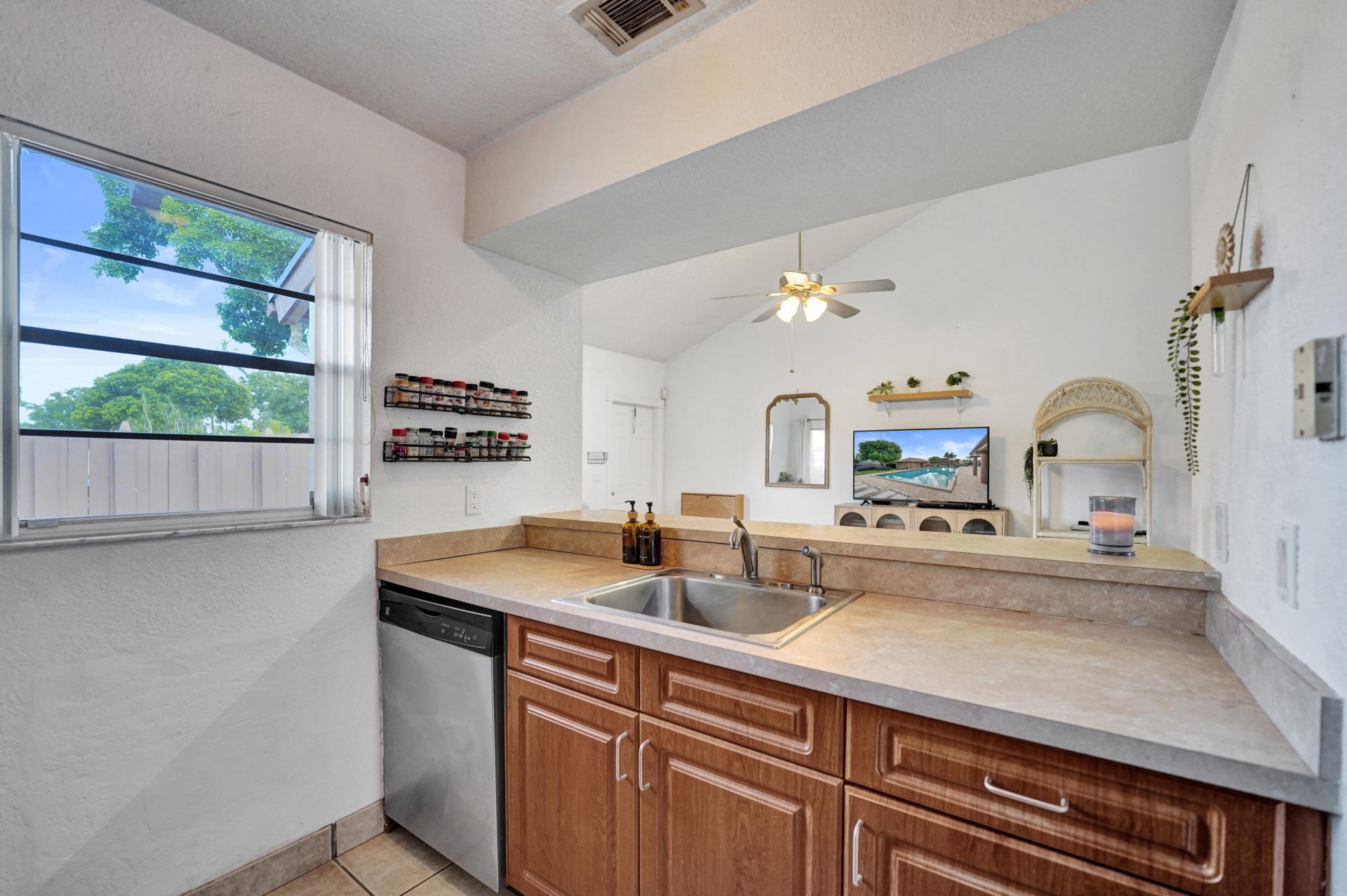Please Call For Address, Davie, FL 33324 Photo