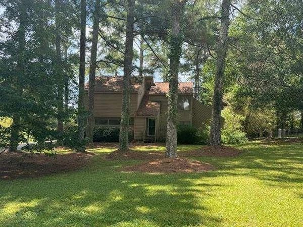 103 Sherwood Drive , Cedartown, GA 30125