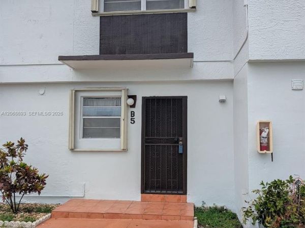21 SW 109th Ave , Unit B5, Sweetwater, FL 33174