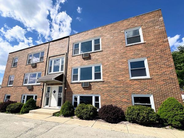 15 N Martha Street , Unit 2N, Lombard, IL 60148