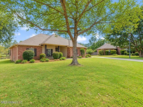 25 Lakeland Circle, Petal, MS 39465