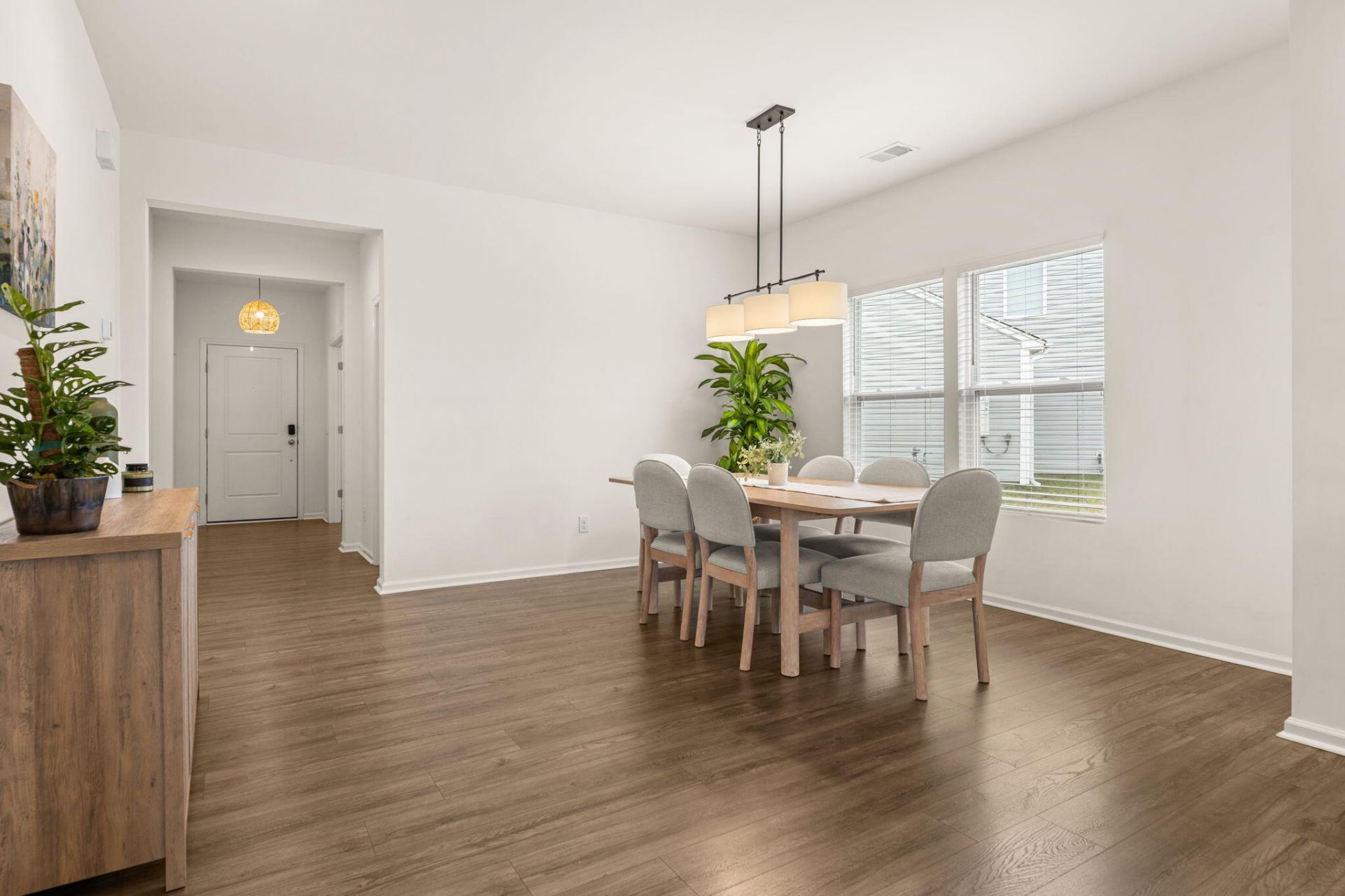 492 Fox Sparrow Court Photo 10
