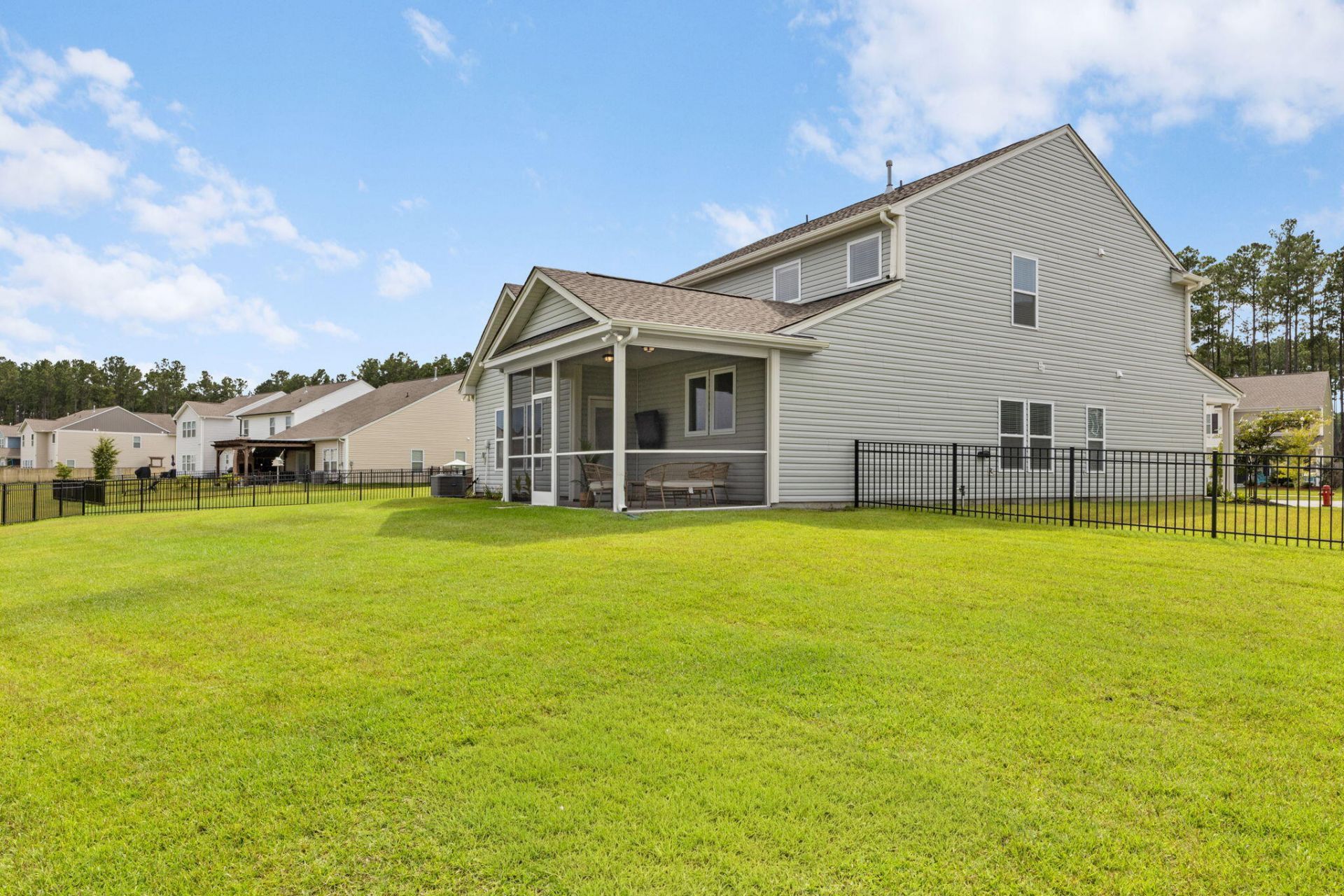 492 Fox Sparrow Court Photo 36