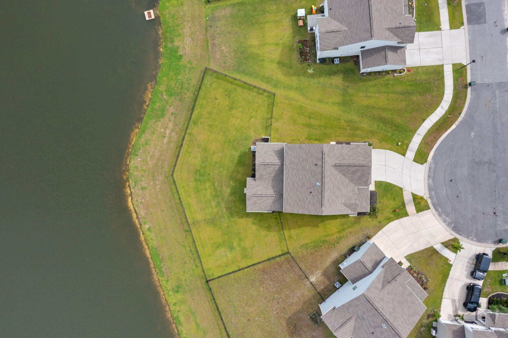 492 Fox Sparrow Court Photo 39