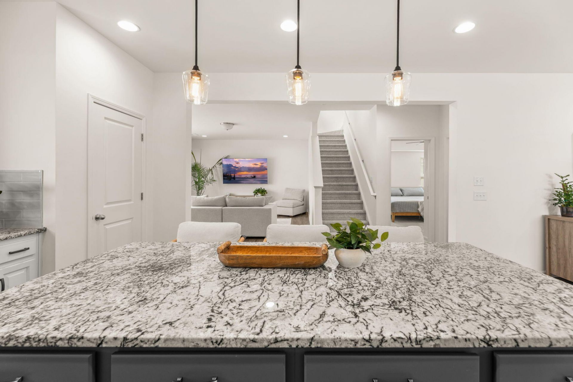 492 Fox Sparrow Court Photo 4