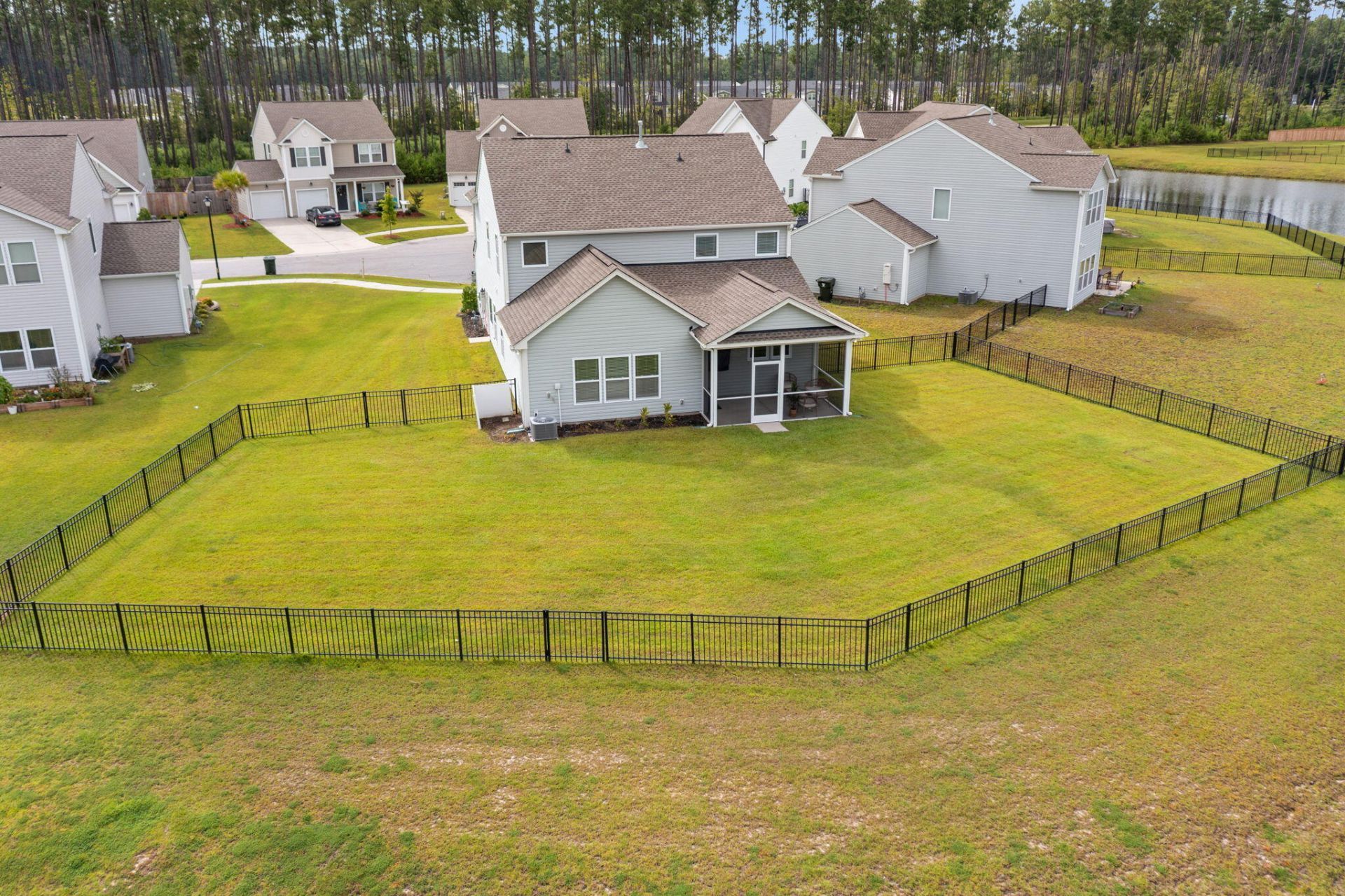 492 Fox Sparrow Court Photo 40
