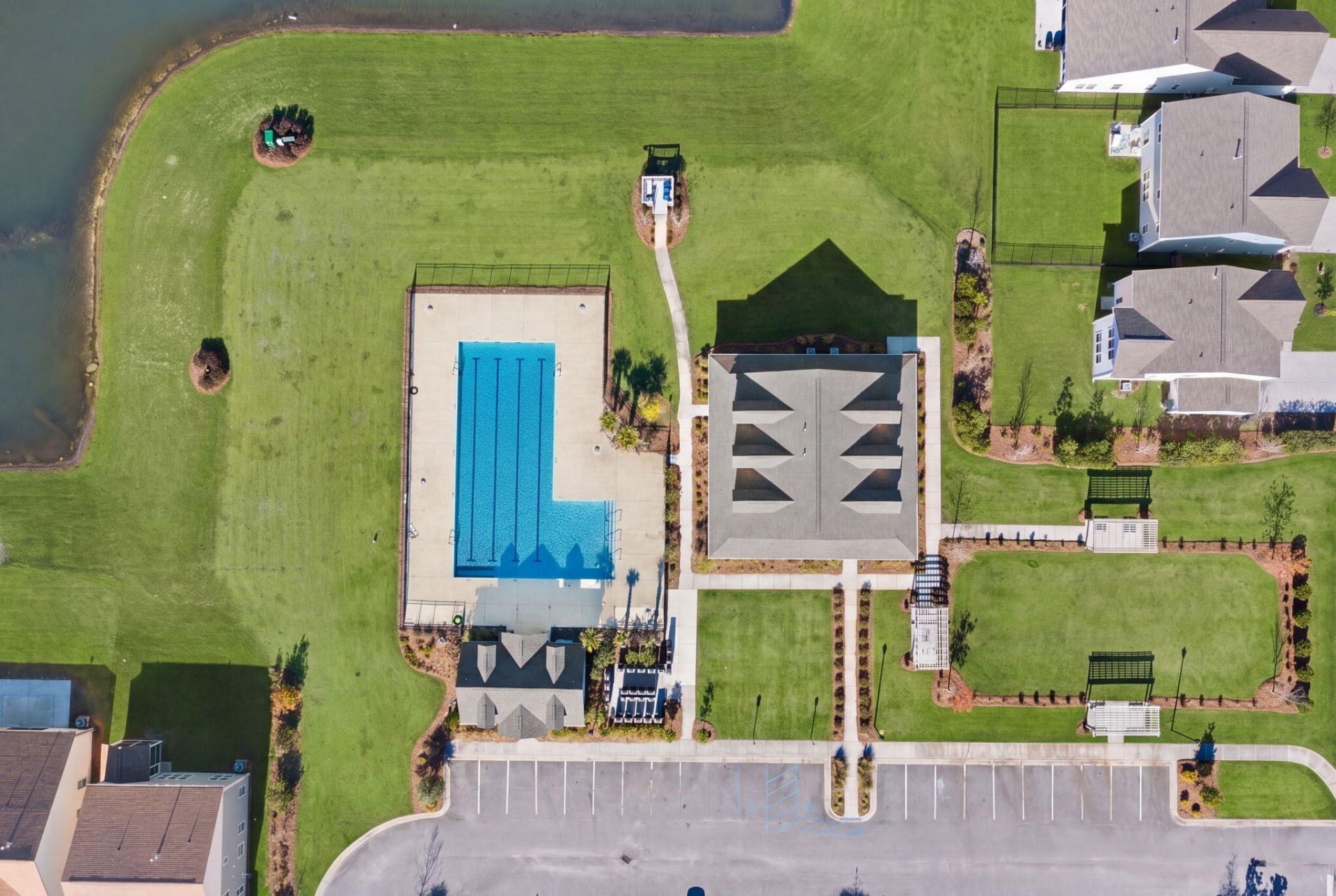 492 Fox Sparrow Court Photo 44