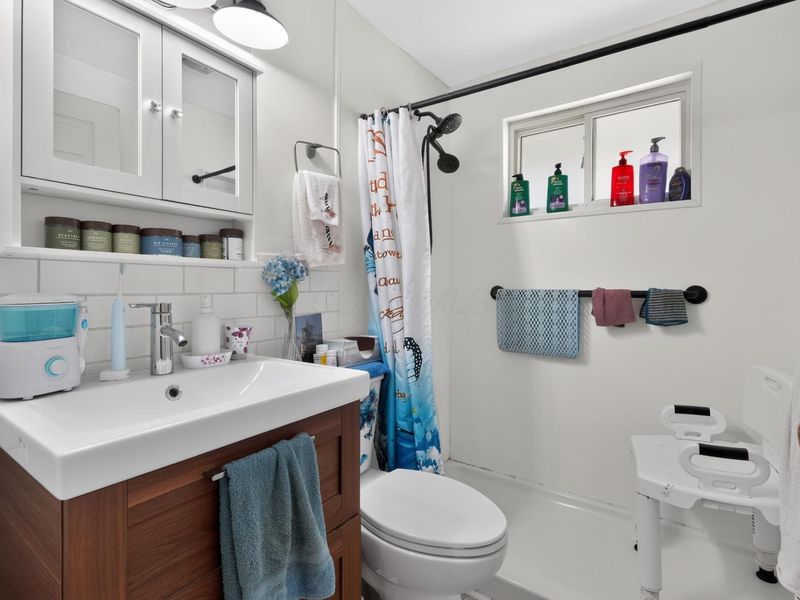5645 Madrid Drive, Westerville, OH 43081 Photo 13