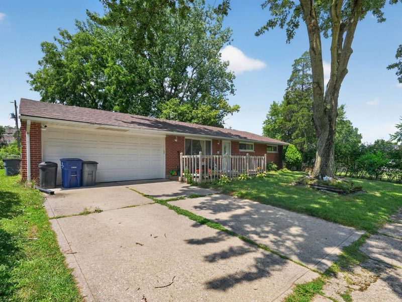 5645 Madrid Drive, Westerville, OH 43081 Photo 2
