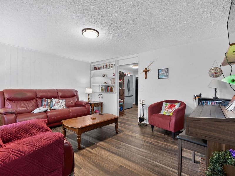 5645 Madrid Drive, Westerville, OH 43081 Photo 3