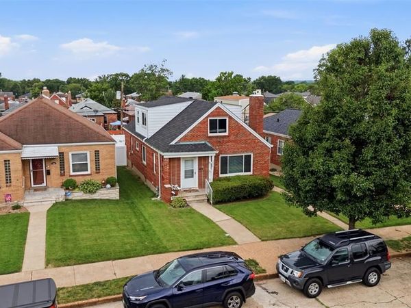 5426 Mardel Avenue, St Louis, MO 63109