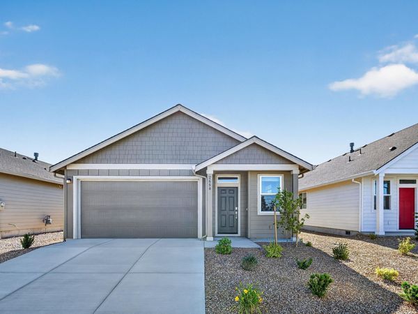 2650 NW 26th Loop North, Redmond, OR 97756