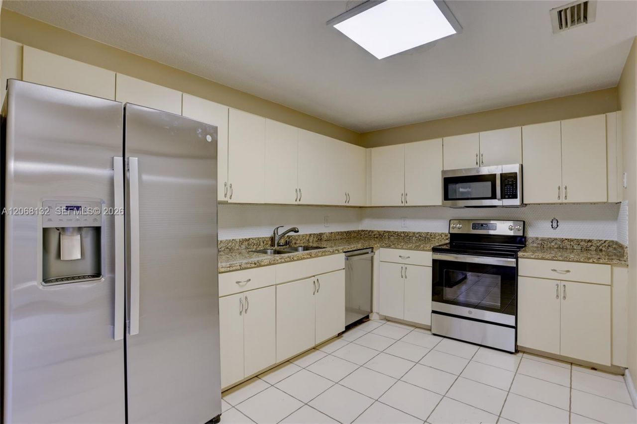 6659 Via Regina , Unit 7, Boca Raton, FL 33433 Photo